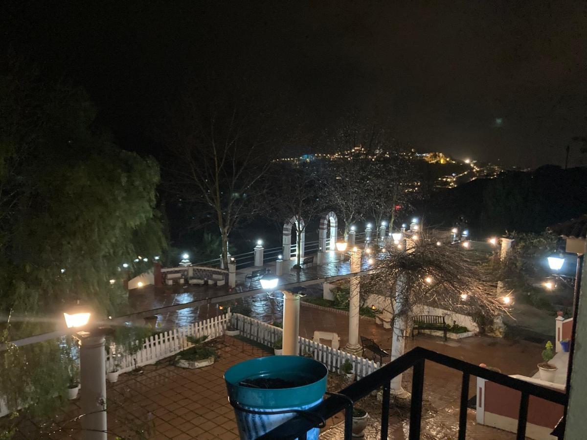 Complejo Turistico Y Fuente De La Salud Apartment